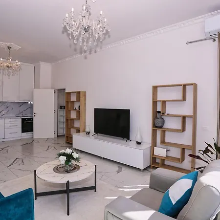 Luxury Square 21, Lägenhet Tirana