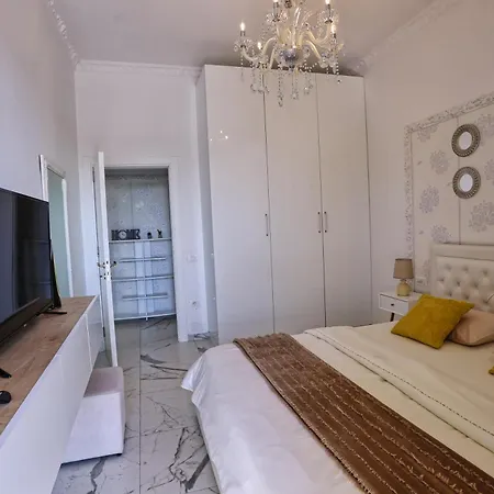 Apartment Luxury Square 21,