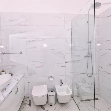 Apartment Luxury Square 21, *